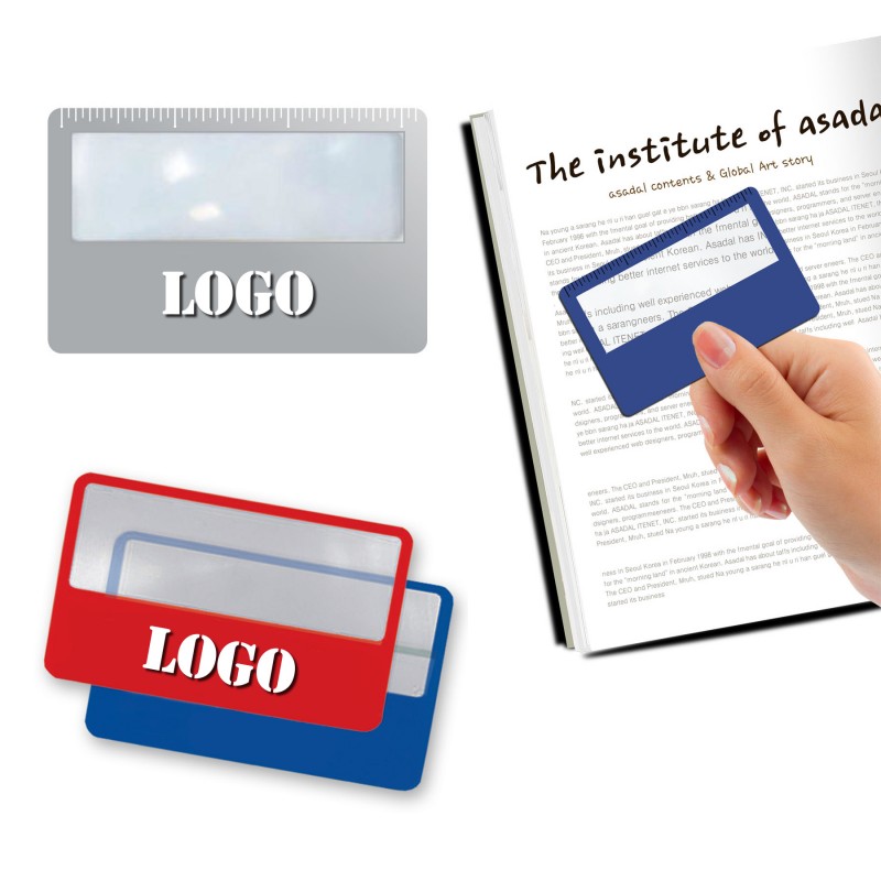 Credit card magnifier