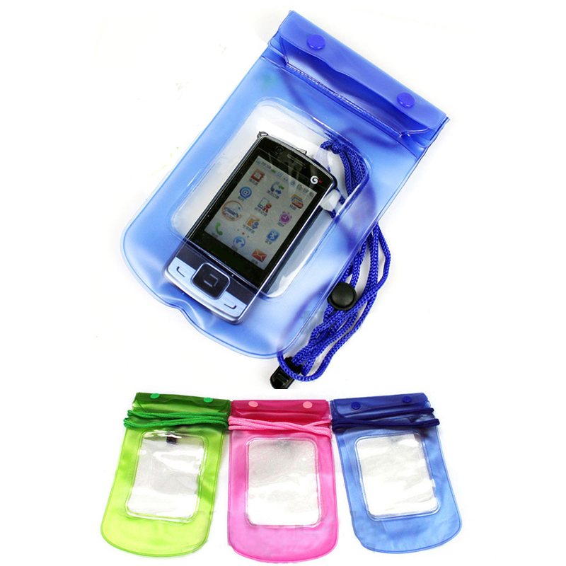 Waterproof Pouch is popular used in beach