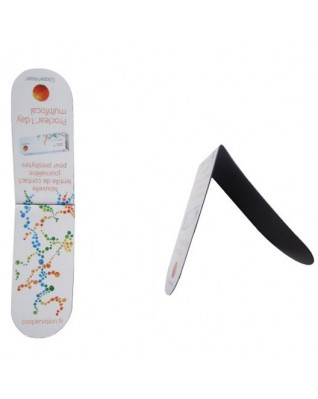 Folded Bookmark with Magnetism