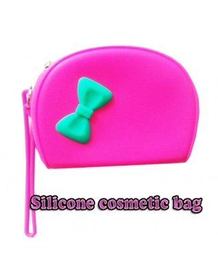 Silicone cosmetic bag
