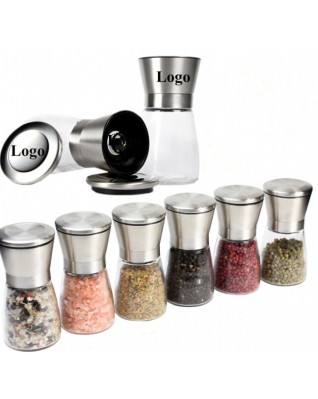 Salt and pepper grinder set salt and pepper mills
